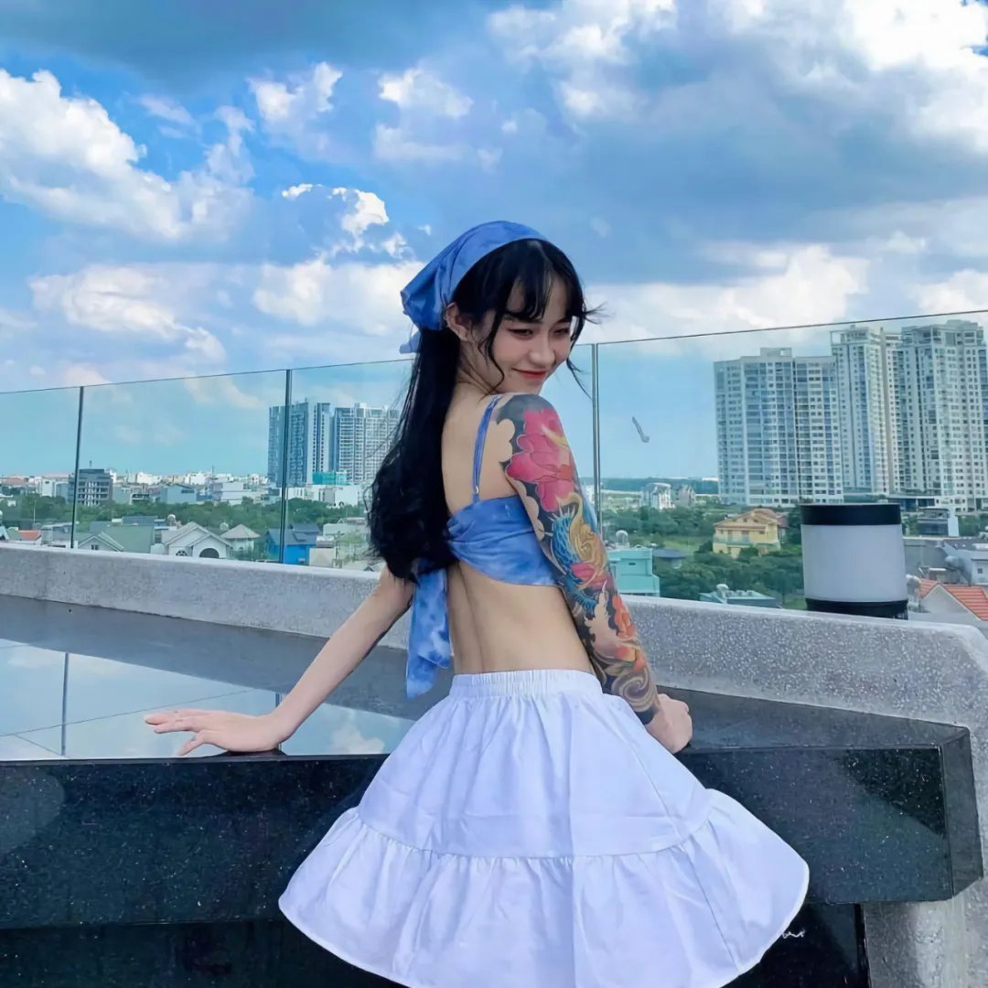 泳池派对大屠杀